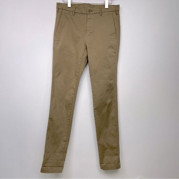 Uniqlo | khaki 4 pocket pants size 30/40.      (5) Uniqlo (76 cm) waist, slacks. - Picture 2 of 6